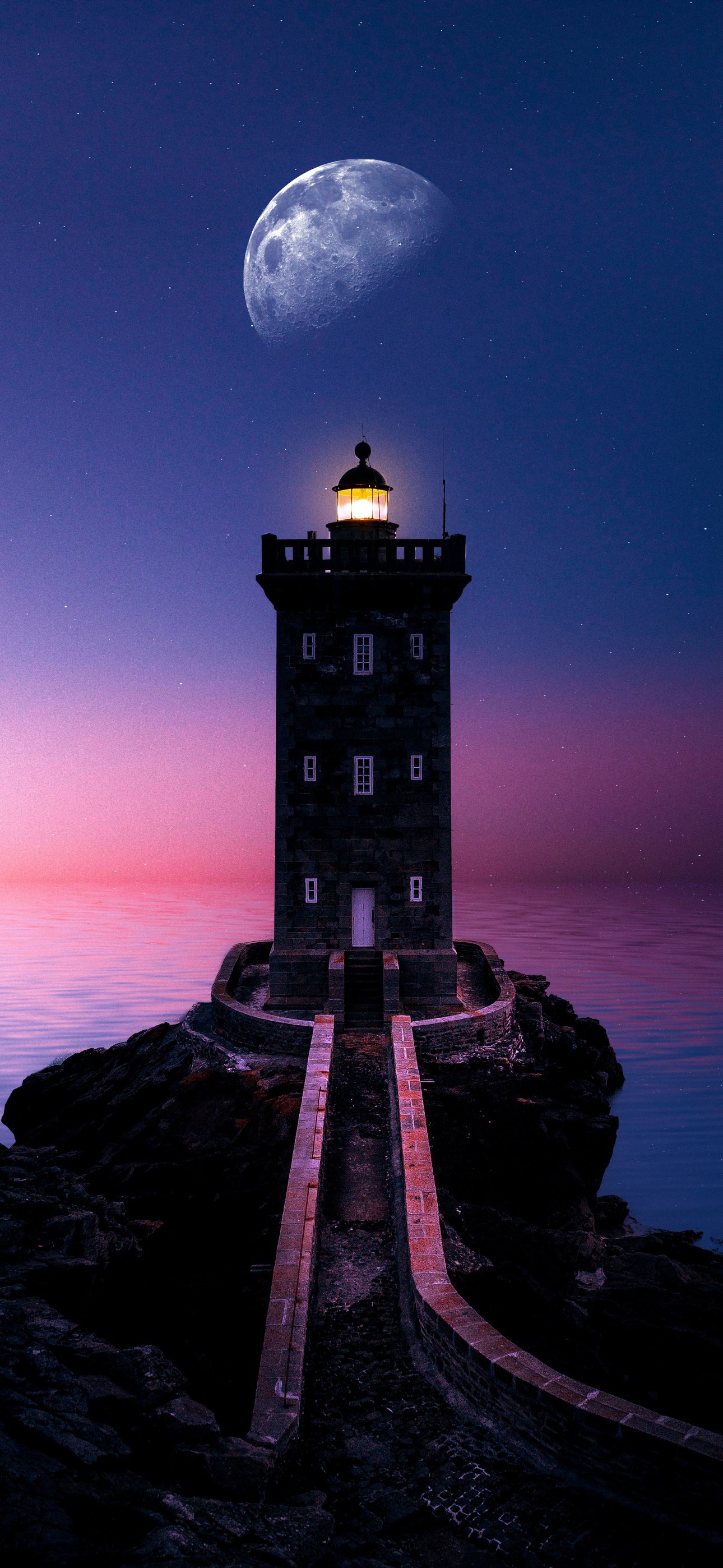 lighthouse_rocky_shore-833902.jpg