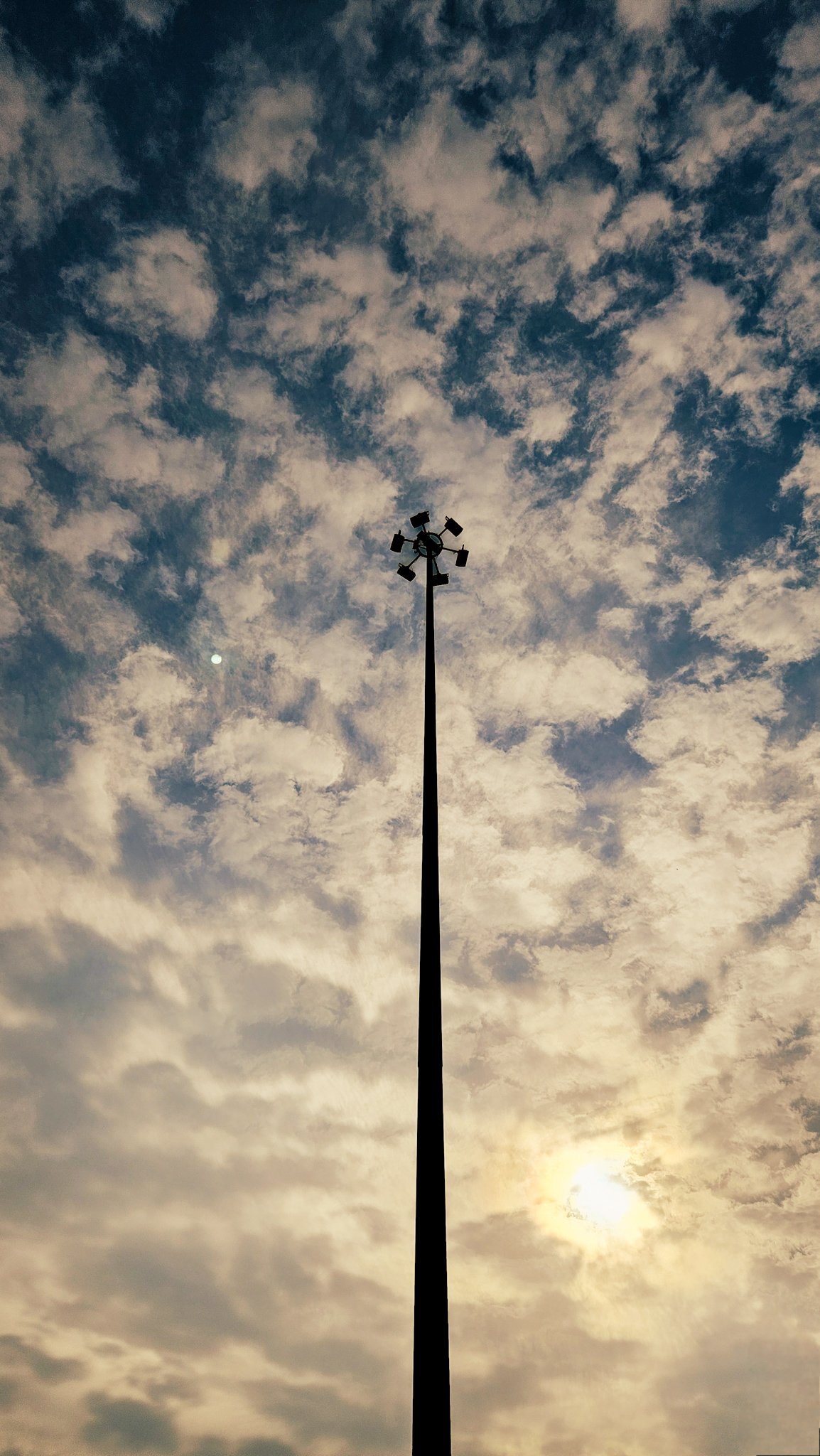 tall_pole_street-442193.jpg